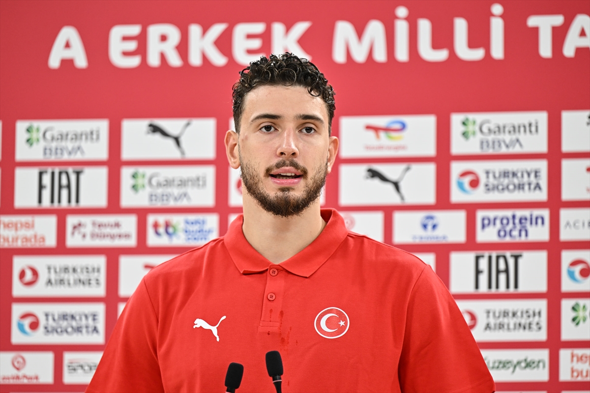 A Milli Basketbol Takımı, EuroBasket 2025 öncesinde basın mensuplarıyla bir araya geldi