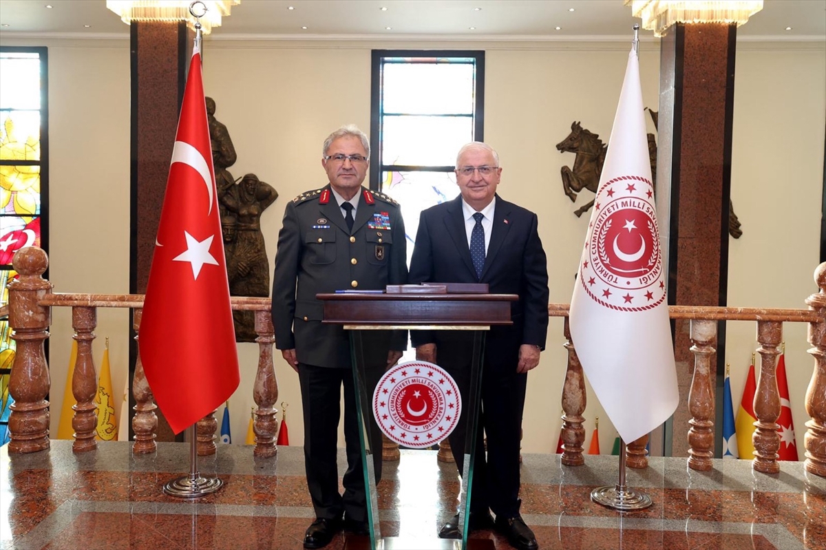 Milli Savunma Bakanı Güler, Kara Kuvvetleri Komutanı Orgeneral Tokel'i kabul etti