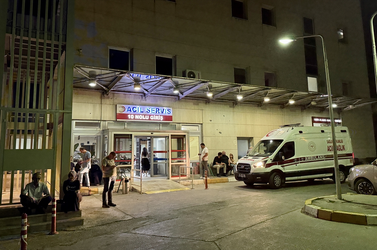 Sakarya'da boşanma aşamasında olduğu eşini silahla yaralayan şüpheli tutuklandı