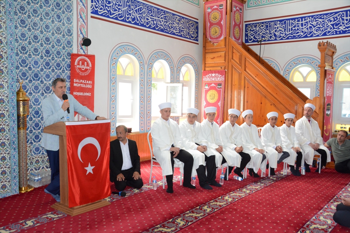 Trabzon'da 7 hafız için icazet töreni düzenlendi