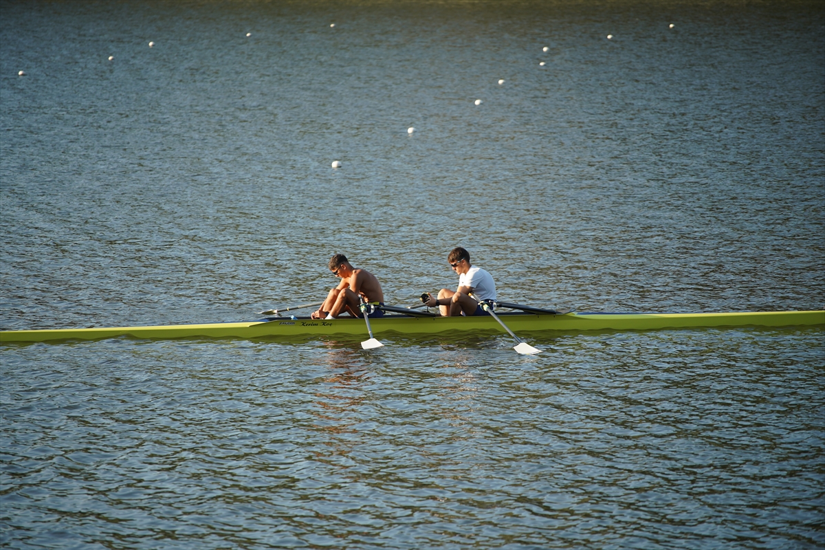 Gençler Türkiye Kürek Şampiyonası'nda son gün yarışları başladı