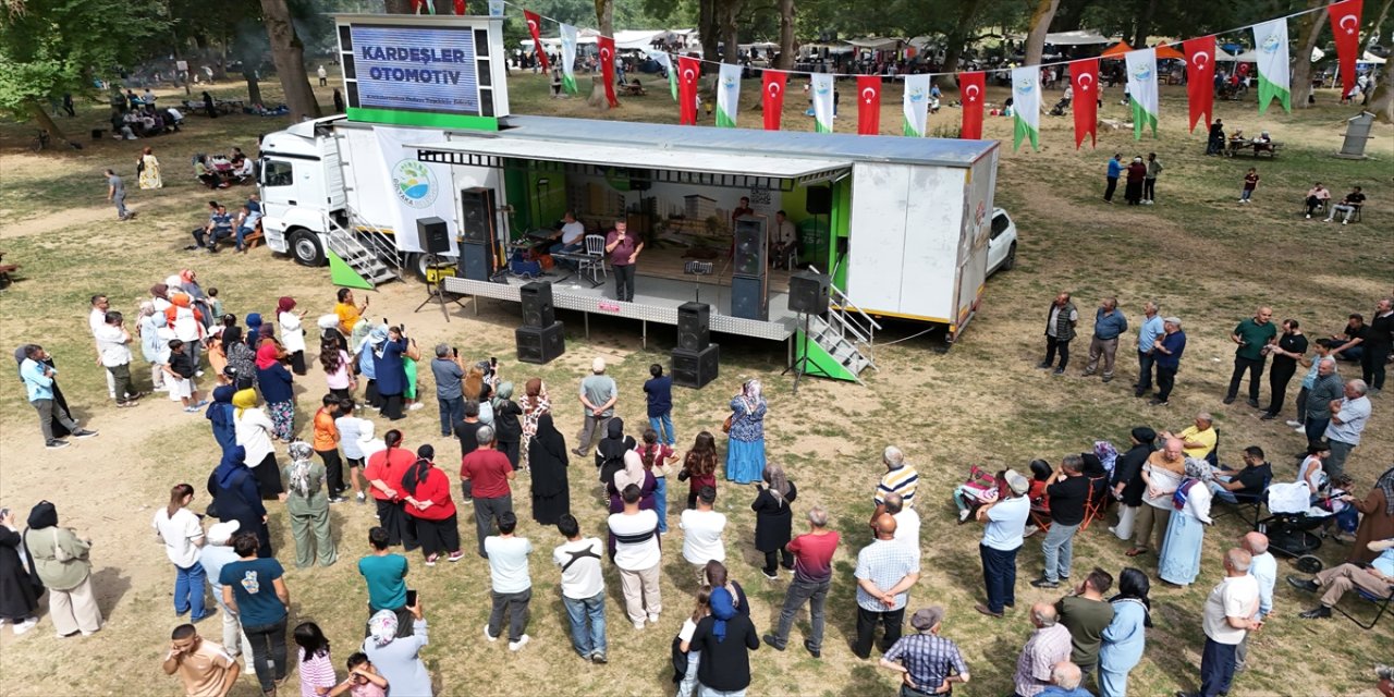 Düzce’de 88. Kardüz Yaylası Şenlikleri, yangın riski nedeniyle Gölyaka Kültür Parkı’nda etkinliklerle sürüyor