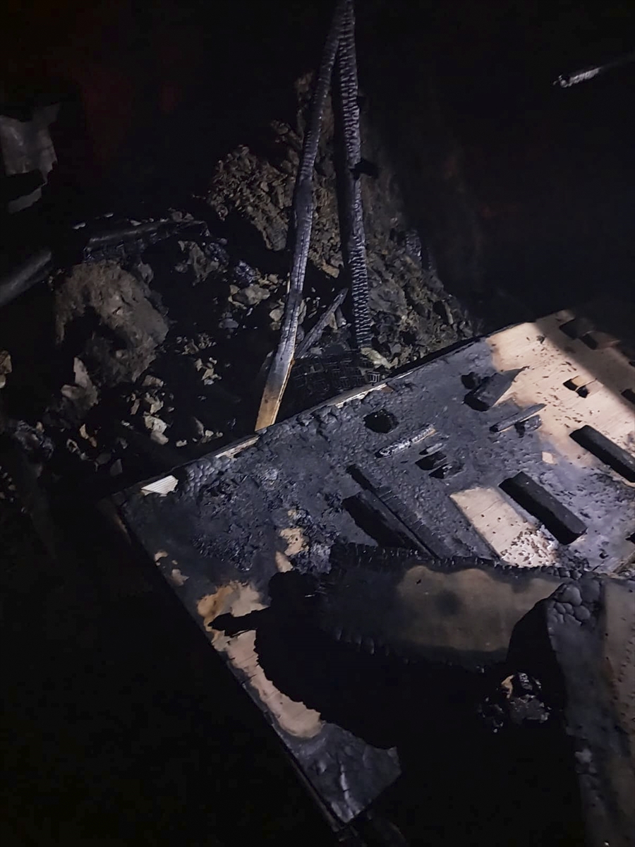 Sındırgı’da marangoz atölyesinde çıkan yangın söndürüldü