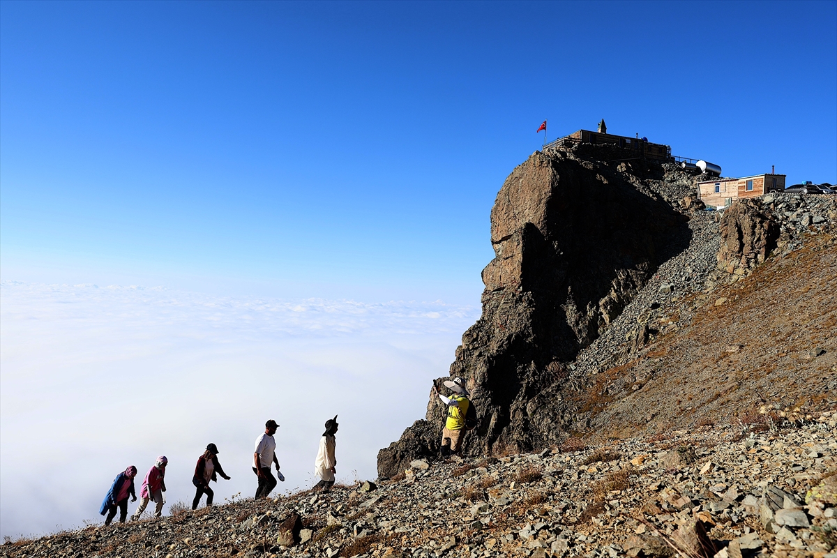 "Uçurumdaki mescit" doğa tutkunları ve dağcıların rotasında