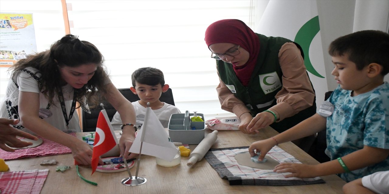 Düzce’de Yeşilay Yaz Okulu’nda Çocuklar Sanat ve Sporla Bağımlılıklardan Uzak Vakit Geçirdi