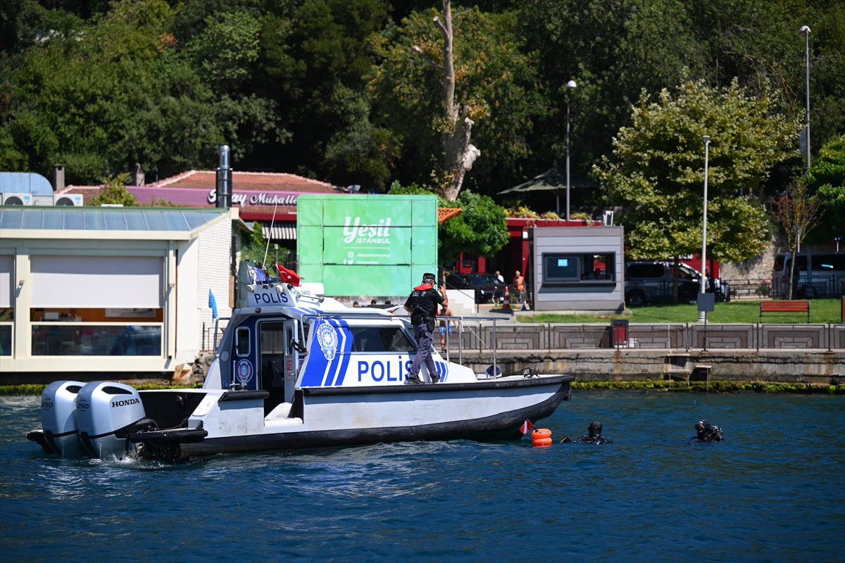 İstanbul Boğazı'nda kaybolan Rus yüzücü için arama çalışmaları sürüyor