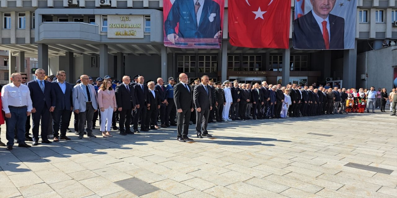 Atatürk’ün Zonguldak’a gelişinin 94. yıl dönümü törenlerle kutlandı.