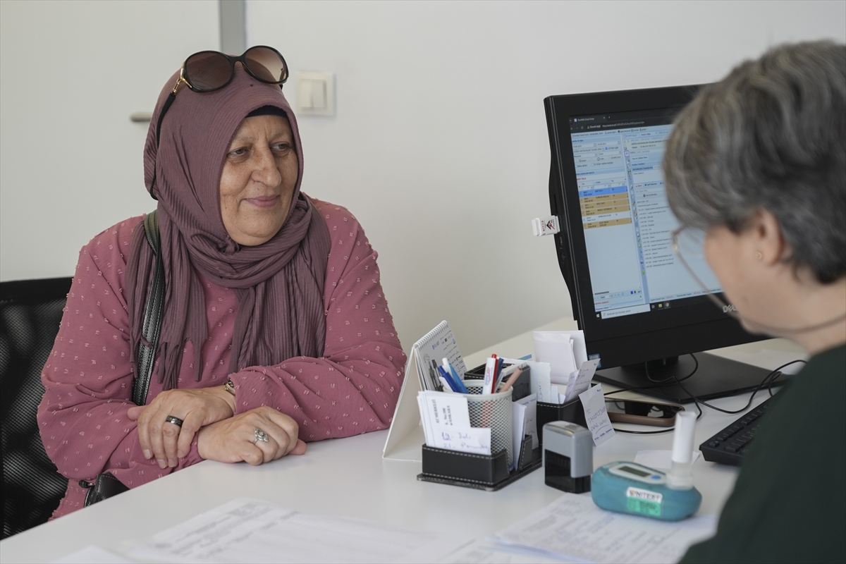 Meme kanseri teşhisi 30 yıldır içtiği sigarayı bıraktırdı