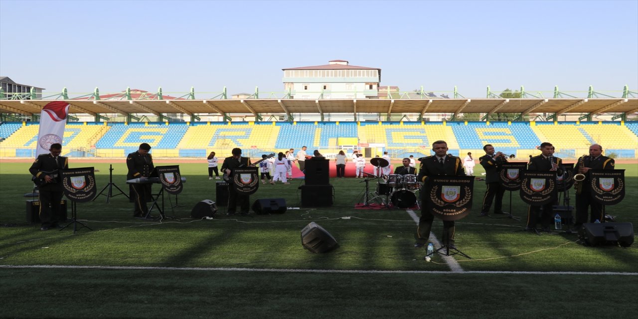 Ağrı’da 30 Ağustos Zafer Bayramı etkinlikleri kapsamında 9. Kolordu Bölge Bando Komutanlığı konser verdi
