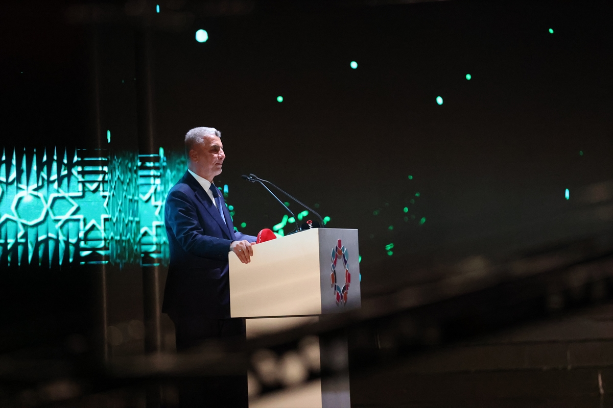 Bakan Bolat, 62. Şam Uluslararası Fuarı'nın açılışında konuştu