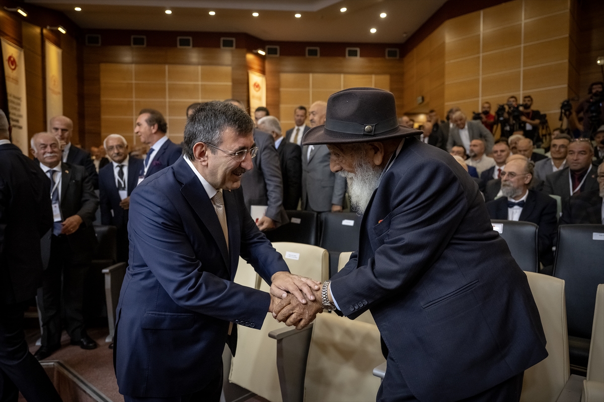 İnsanı merkeze aldığınız sürece çözülmeyecek bir mesele yok.