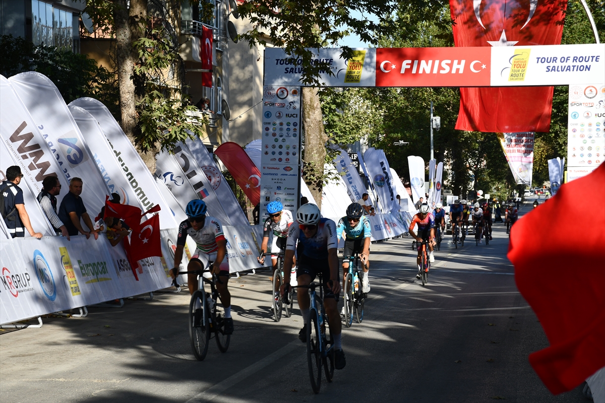 Samsun'da düzenlenen 3. Uluslararası Kurtuluş Yolu Bisiklet Turu'nun ikinci etabı tamamlandı
