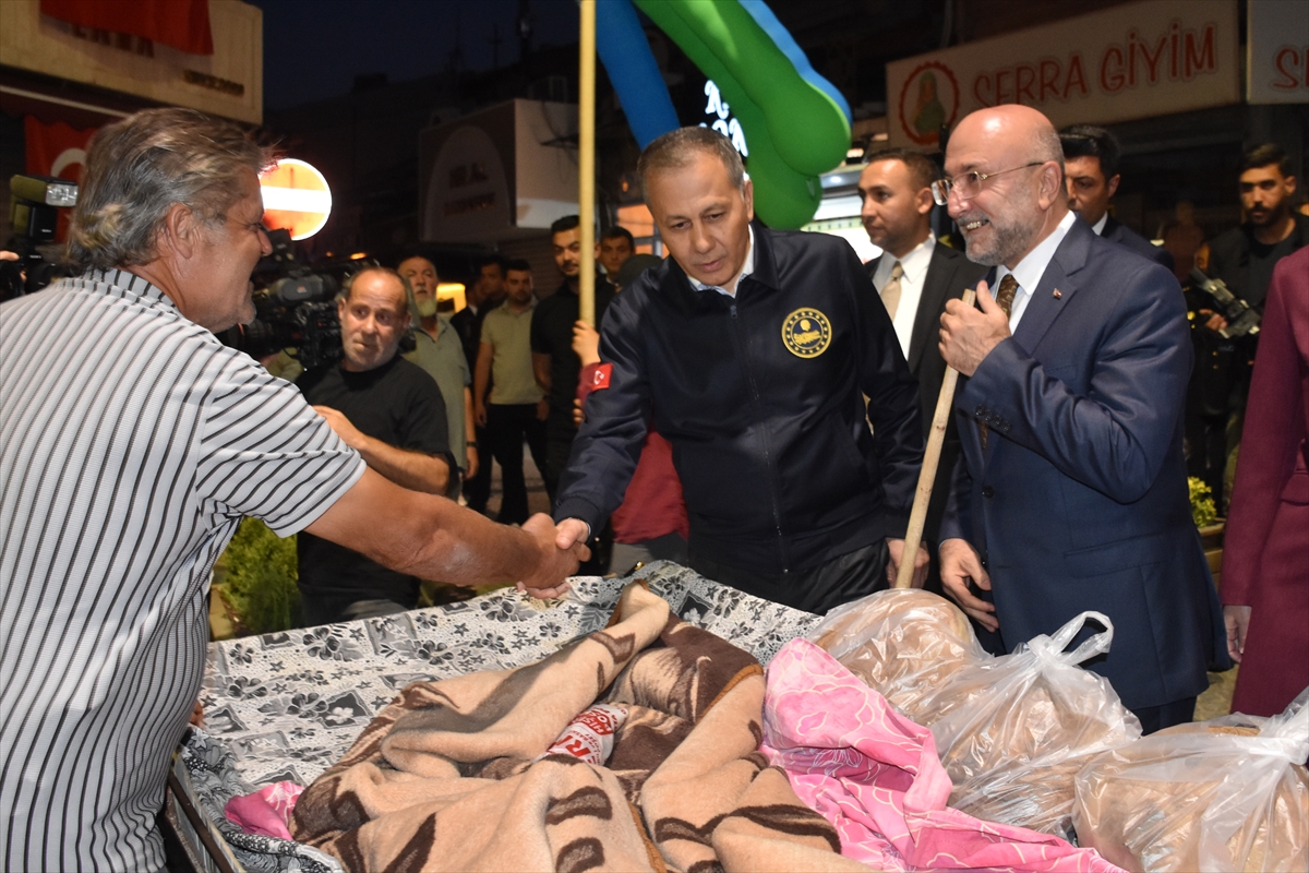 İçişleri Bakanı Ali Yerlikaya, Afyonkarahisar'da ziyaretlerde bulundu