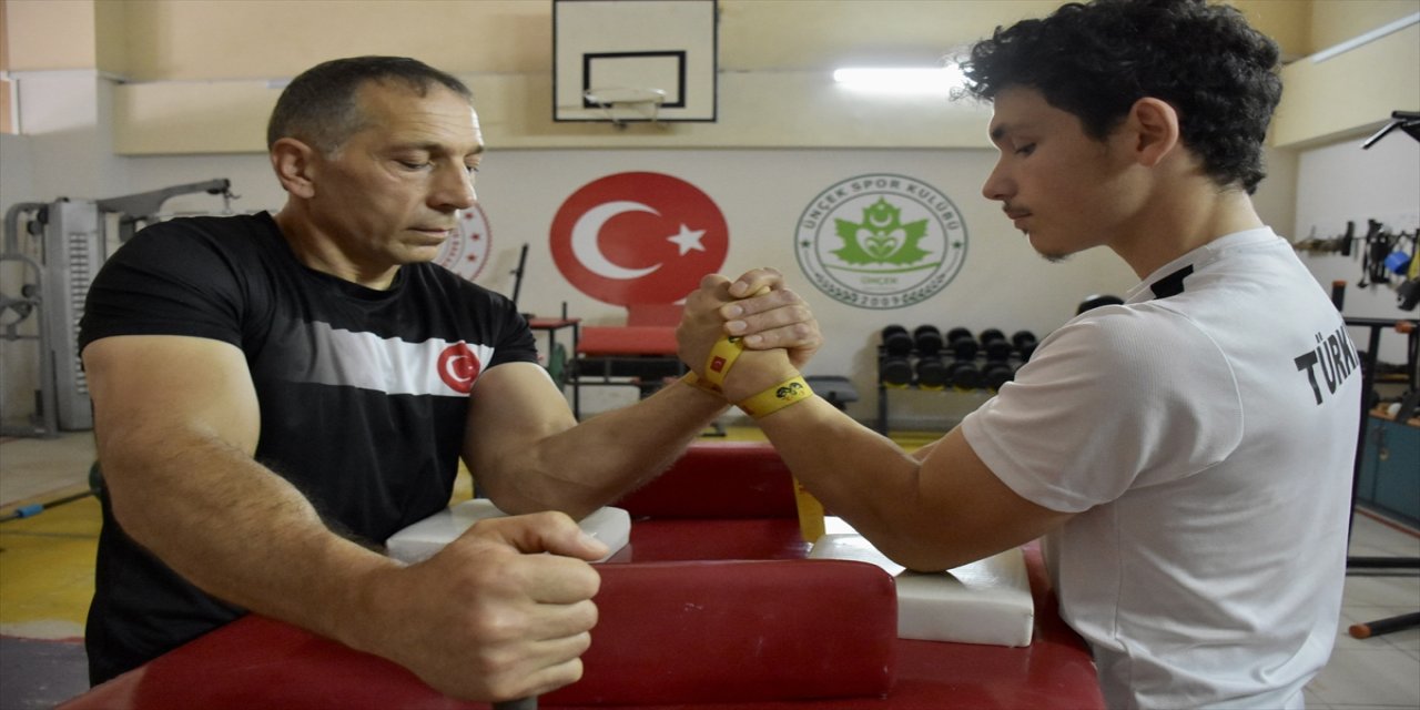 Ordulu milli sporcu Hüsrev Doğru, Dünya Bilek Güreşi Şampiyonası’nda kaybettiği kızına sözünü yerine getirecek