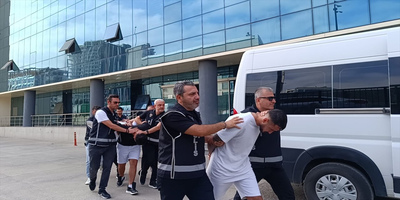 Bursa merkezli 6 ilde suç örgütü operasyonu: İnterpol tarafından aranan Kenan Özcan’ın ekibine 11 gözaltı