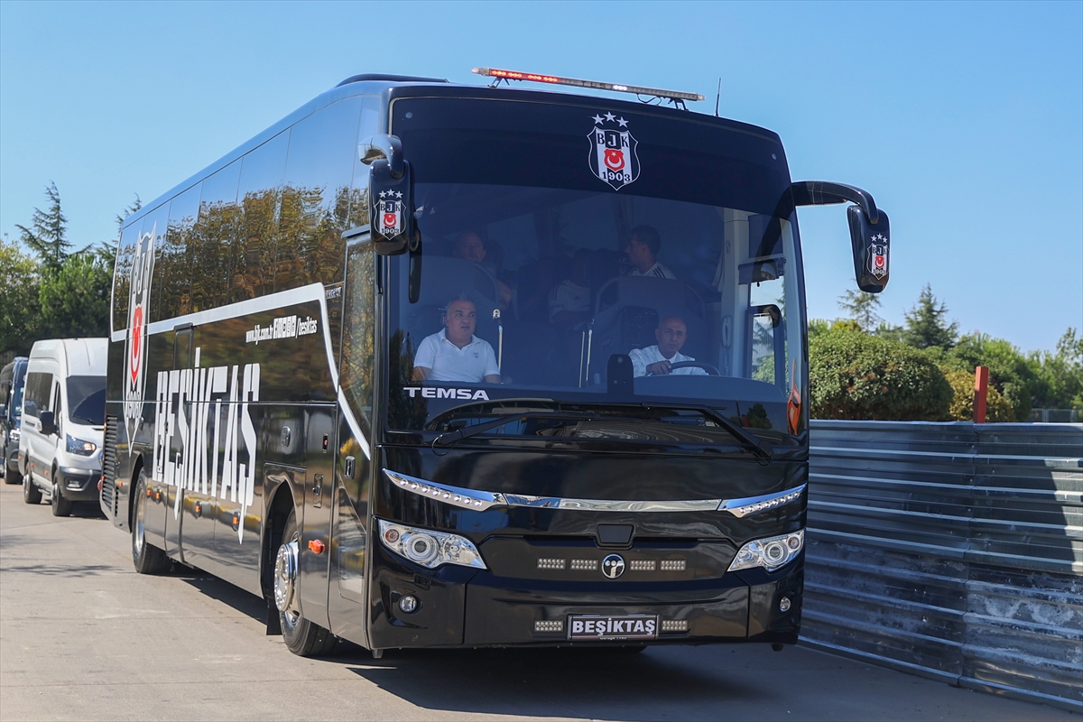 Beşiktaş, Alanya'ya gitti