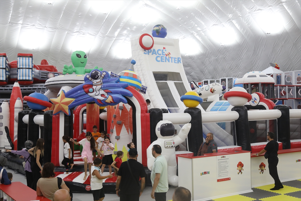 Samsun'da aynı anda 600 çocuğun oyun oynayabileceği "Balonya" hizmete açıldı