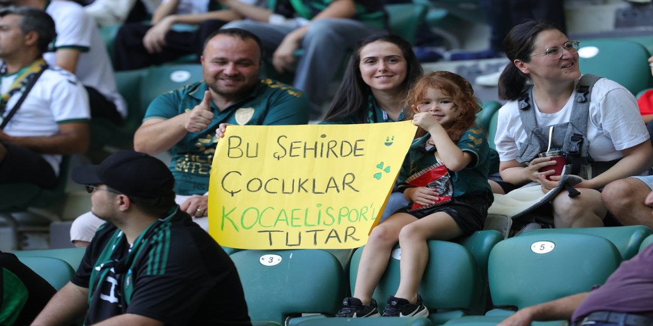 Kocaelispor ile Zecorner Kayserispor devreyi golsüz kapattı