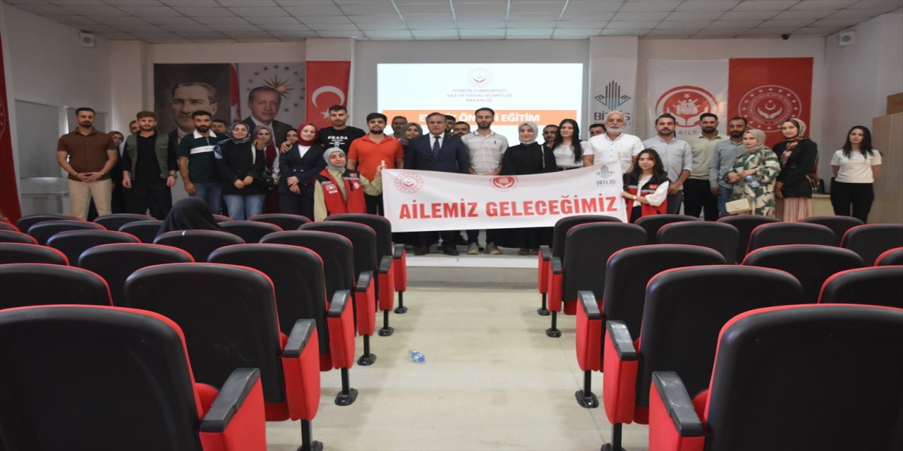 Bitlis’te evlilik kredisine yoğun ilgi: 487 çift başvurdu, 216’sı eğitime katıldı