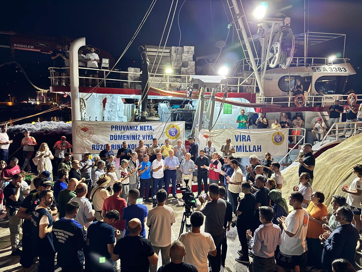 Ordulu balıkçılar dualarla mavi sulara uğurlandı