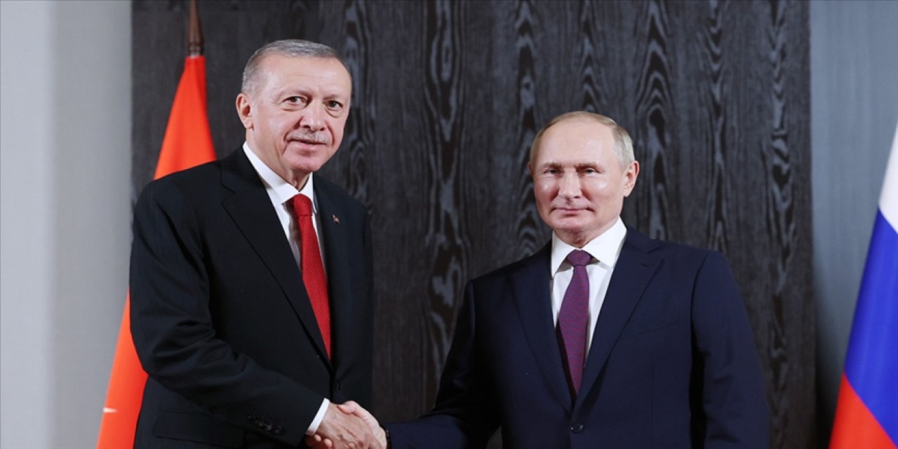 Cumhurbaşkanı Erdoğan, ŞİÖ Zirvesi kapsamında Çin’in Tiencin kentinde Rusya Devlet Başkanı Putin ile görüştü