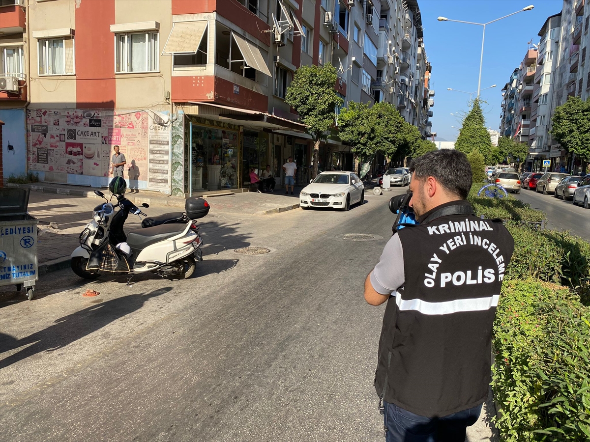 Nazilli'de iki motosikletin çarpıştığı kazada anne ve oğlu yaralandı