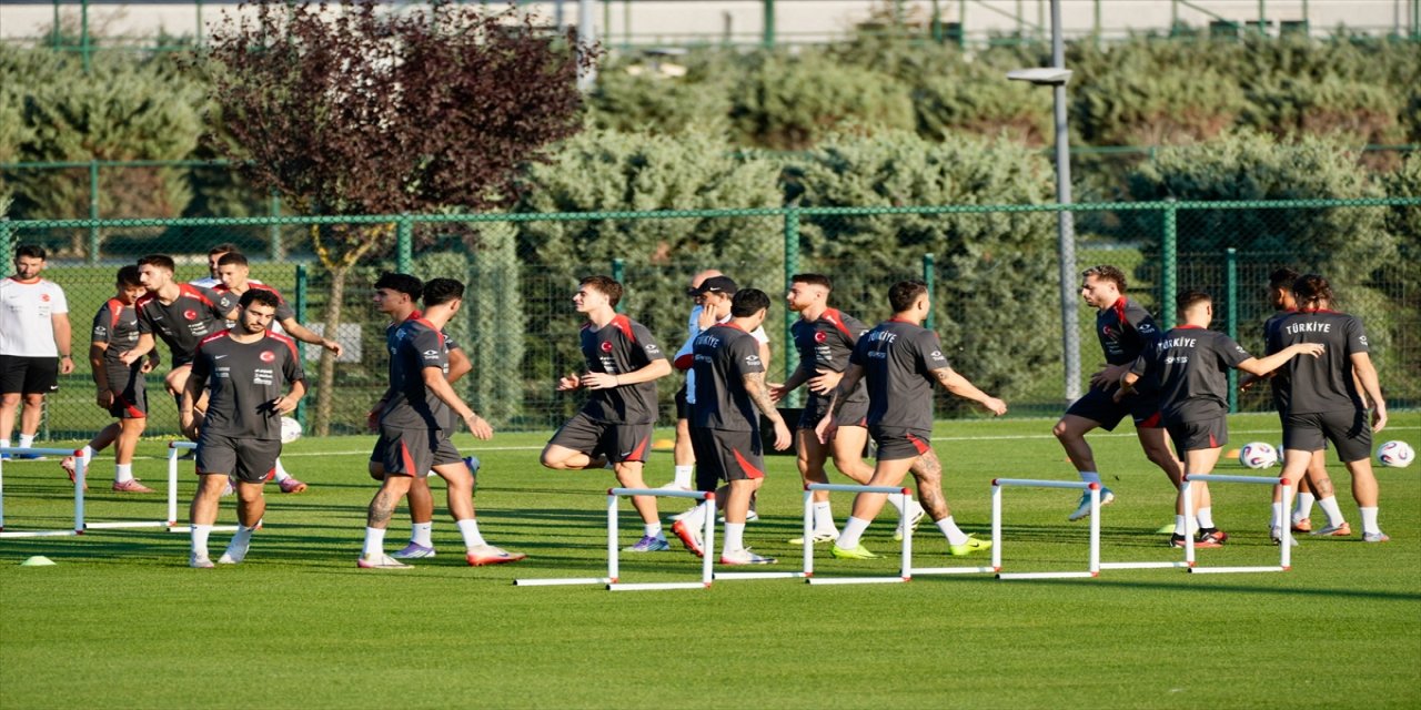 A Milli Takım, Gürcistan maçı hazırlıklarına Riva’da başladı