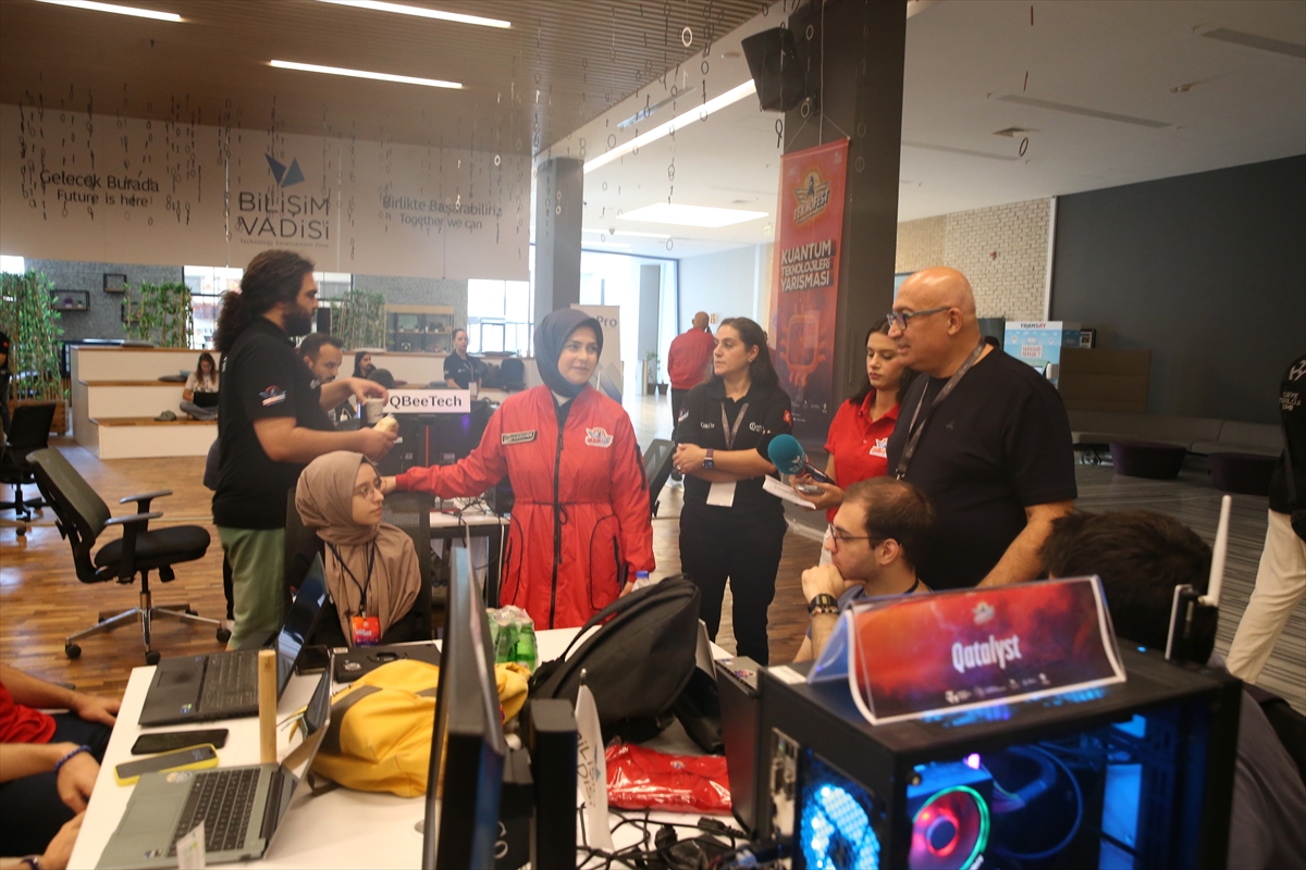 "TEKNOFEST Kuantum Teknolojileri Yarışması" finali Kocaeli'de başladı
