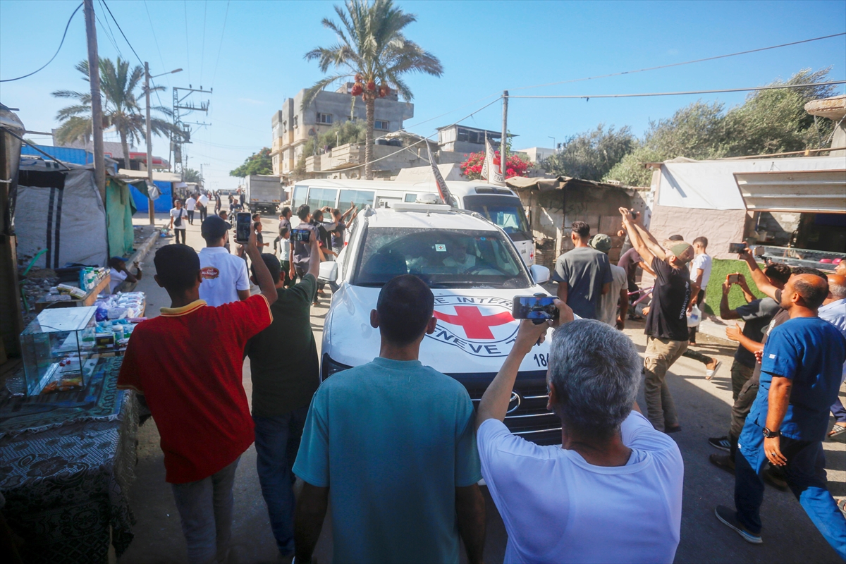 İsrail'in Gazze'de alıkoyduğu 9 Filistinli serbest bırakıldı