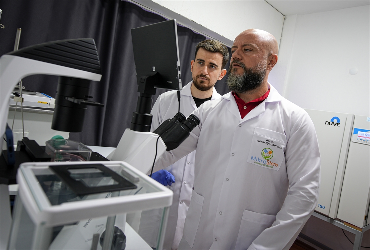 İzmir'de kurulan kök hücre merkezi, hasta sevimli dostlara umut oluyor