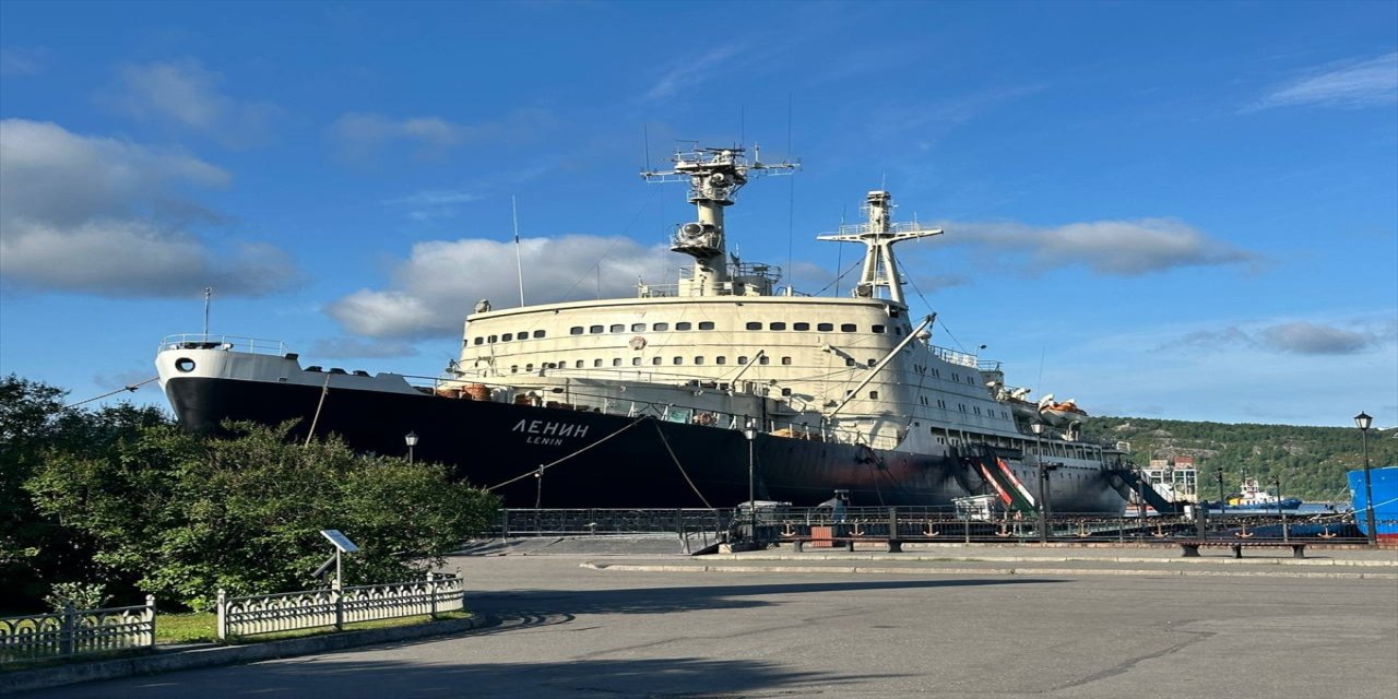 Dünyanın ilk nükleer buzkıranı Lenin, 30 yıl Kuzey Kutbu’nda görev yaptıktan sonra Murmansk’ta müzeye dönüştürüldü