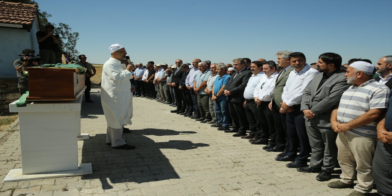 bbp lideri destici, günyüzü belediye başkanının annesinin cenaze törenine katıldı