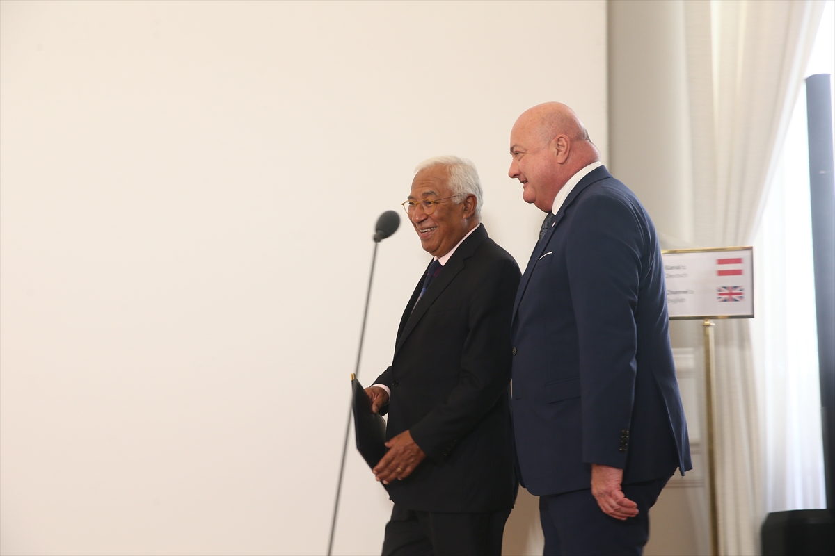 Avusturya Başbakanı, Ukrayna'da barış için AB'nin Rusya'ya baskıyı sürdürmesi gerektiğini belirtti