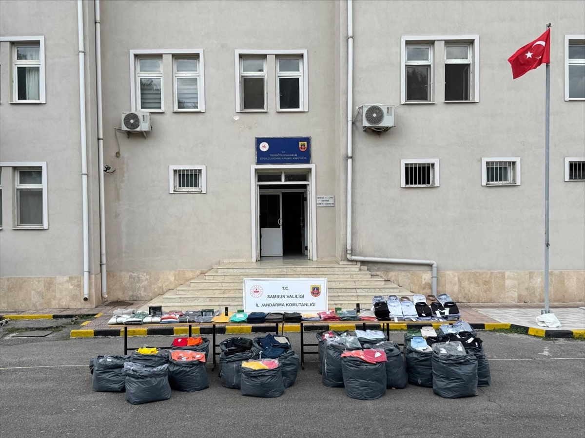 Samsun'da çok sayıda sahte markalı ürün ele geçirildi