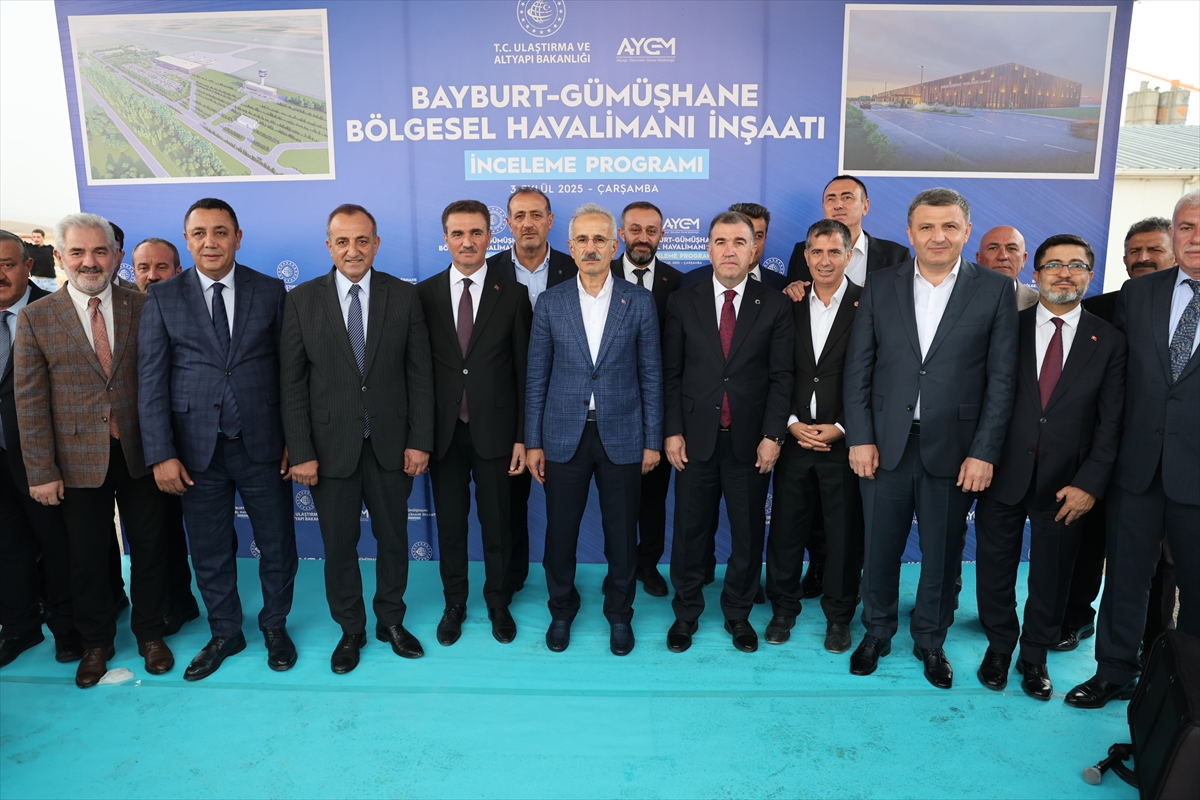 Bakan Uraloğlu, Bayburt-Gümüşhane Havalimanı inşaatında incelemelerde bulundu