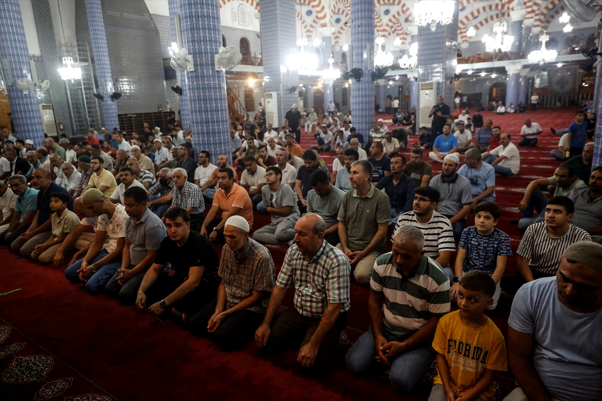 Adana, Mersin, Hatay ve Osmaniye'de Mevlit Kandili coşkuyla idrak edildi