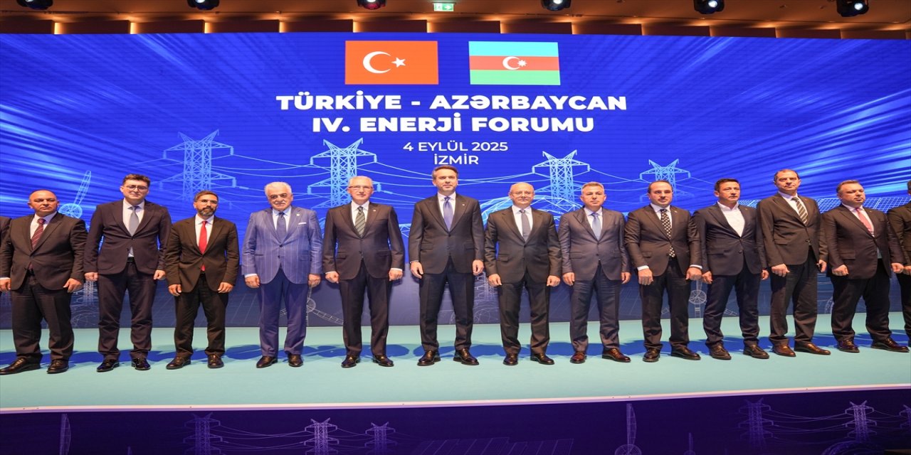 Türkiye ve Azerbaycan enerji işbirliğini güçlendiriyor: Yenilenebilir ve hidrokarbon projelerinde ortak adımlar atılıyor