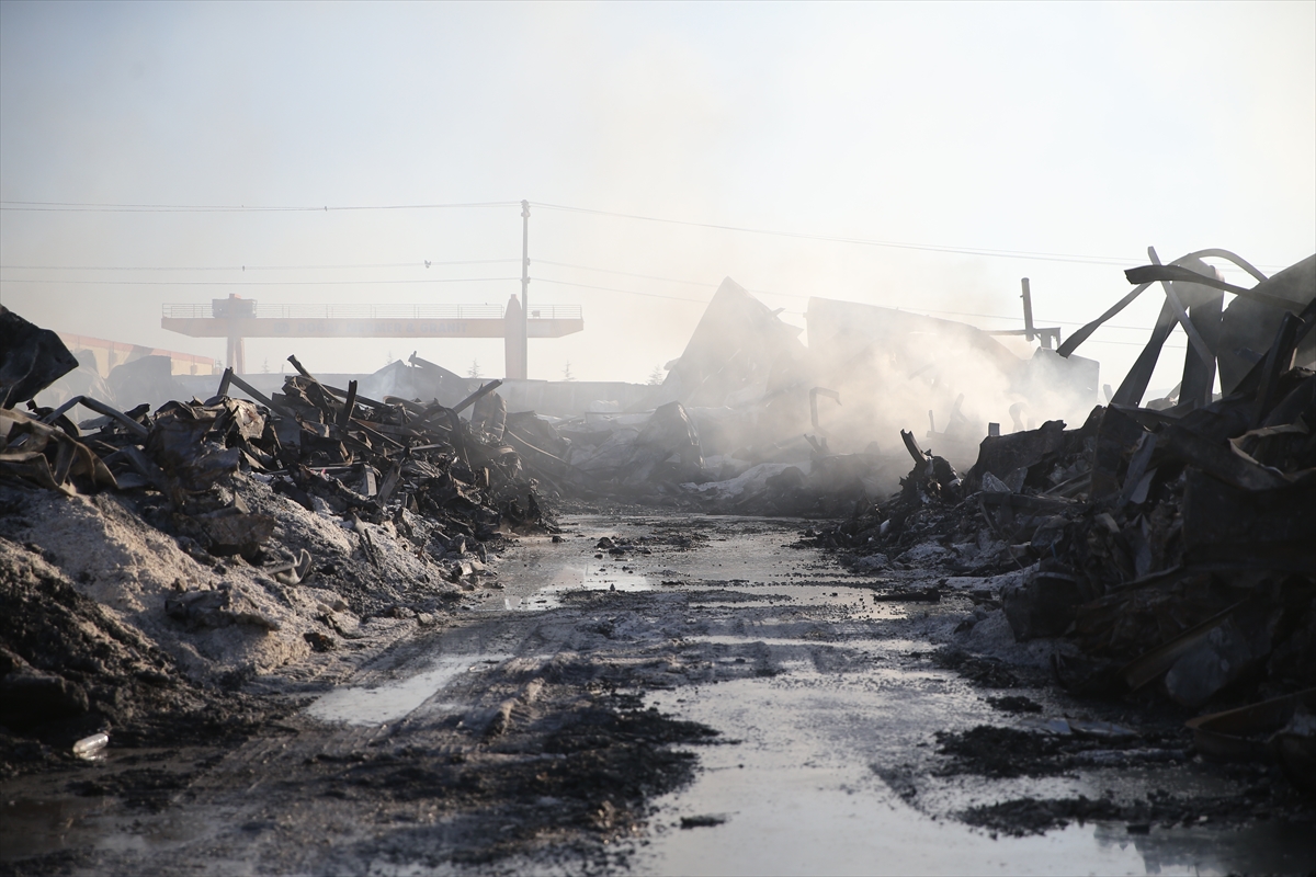 Niğde'de ambalaj fabrikasında çıkan yangın söndürüldü