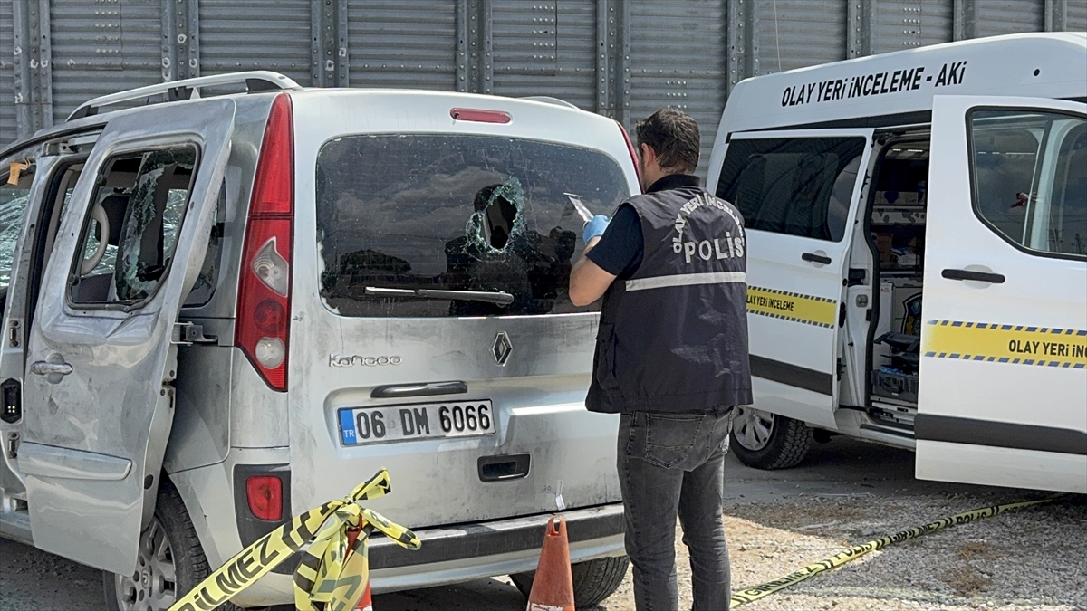 Adana'da silahlı kavgada 2 kişi yaralandı