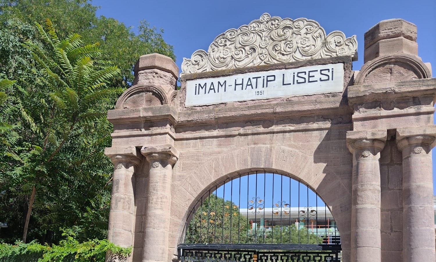 KONYA İMAM HATİP LİSESİ İNŞAATI HIZLA DEVAM EDİYOR