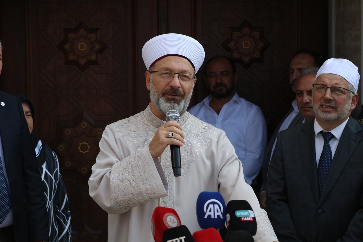 Diyanet İşleri Başkanı Erbaş, Yalova'da Esenköy Merkez Camisi'nin açılışına katıldı: