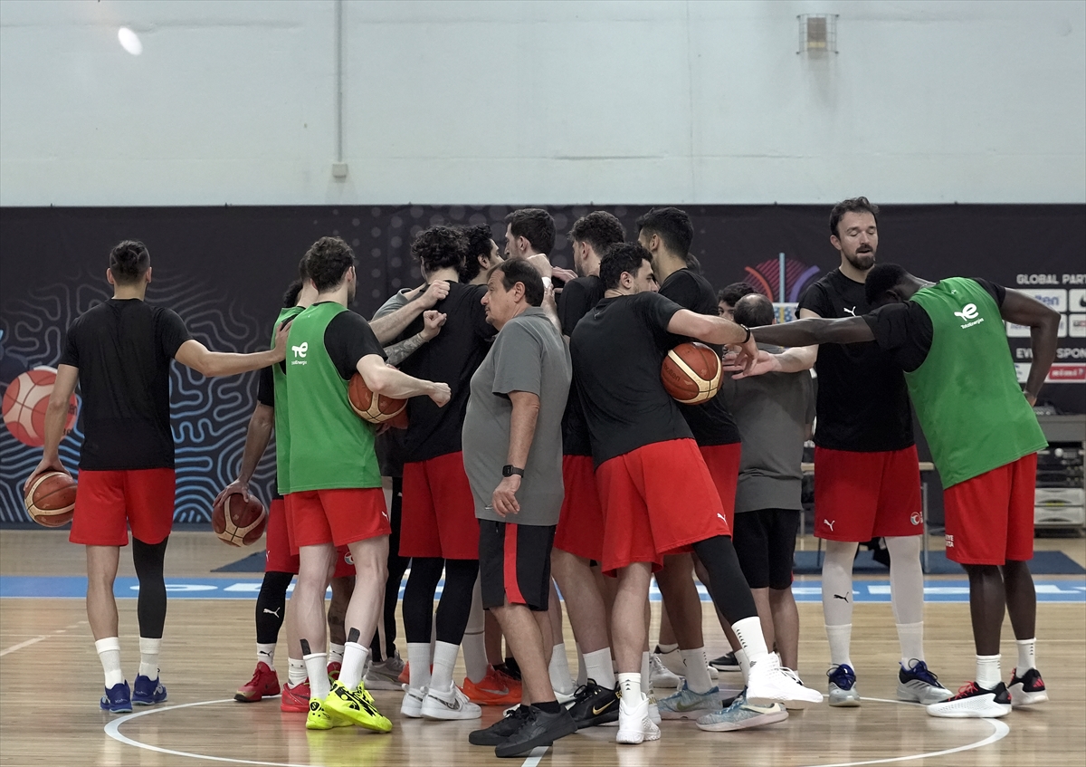 A Milli Basketbol Takımı, İsveç maçına hazır