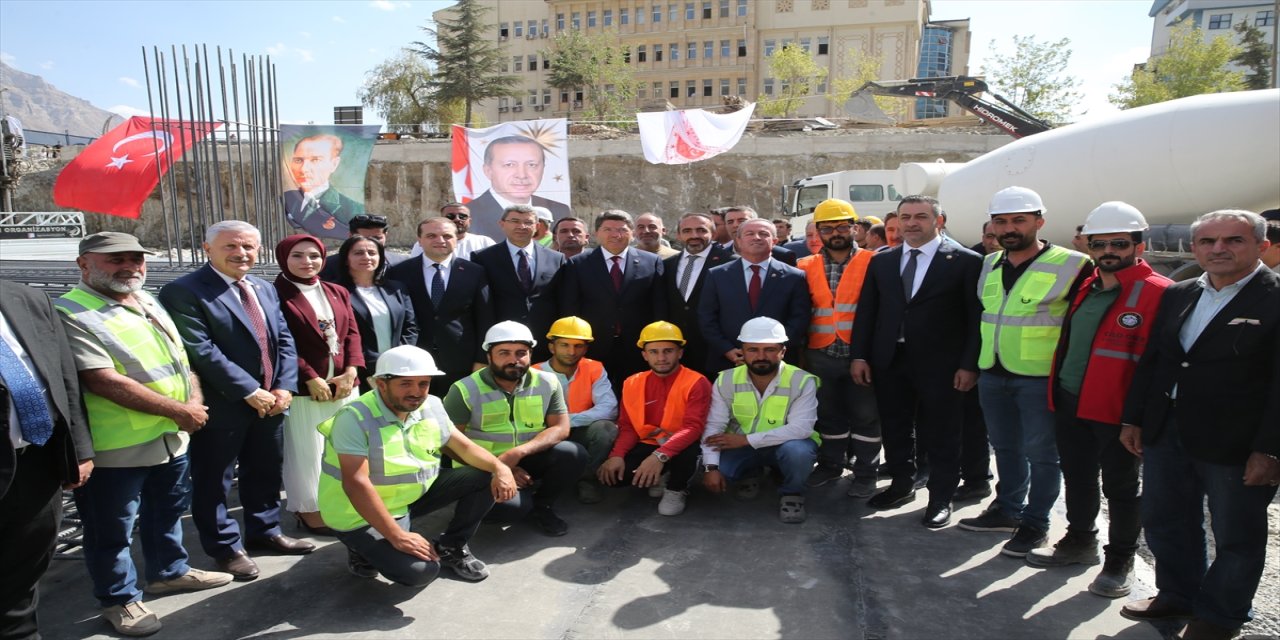 Adalet Bakanı Tunç: "Terörsüz Türkiye Sürecini Kuyumcu Hassasiyetiyle Başarıya Ulaştıracağız"