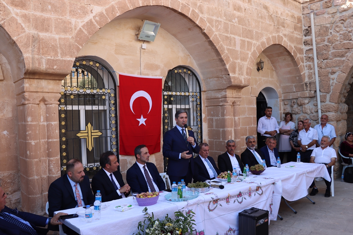 AK Parti Genel Başkan Yardımcısı Sırakaya, Mardin'de Ezidi ve Süryani vatandaşlarla buluştu