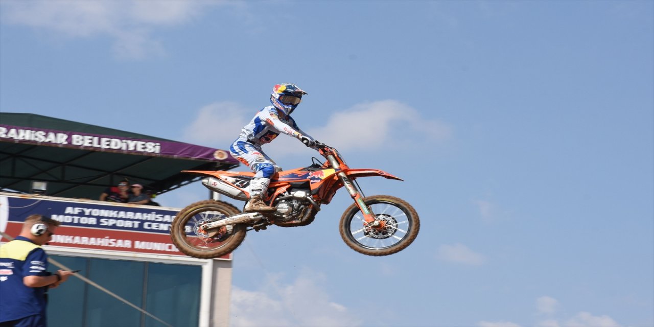 Dünya Motokros Şampiyonası MXGP Of Türkiye Afyonkarahisar'da başladı; 25 ülkeden 120 sporcu pistte ter dökecek.