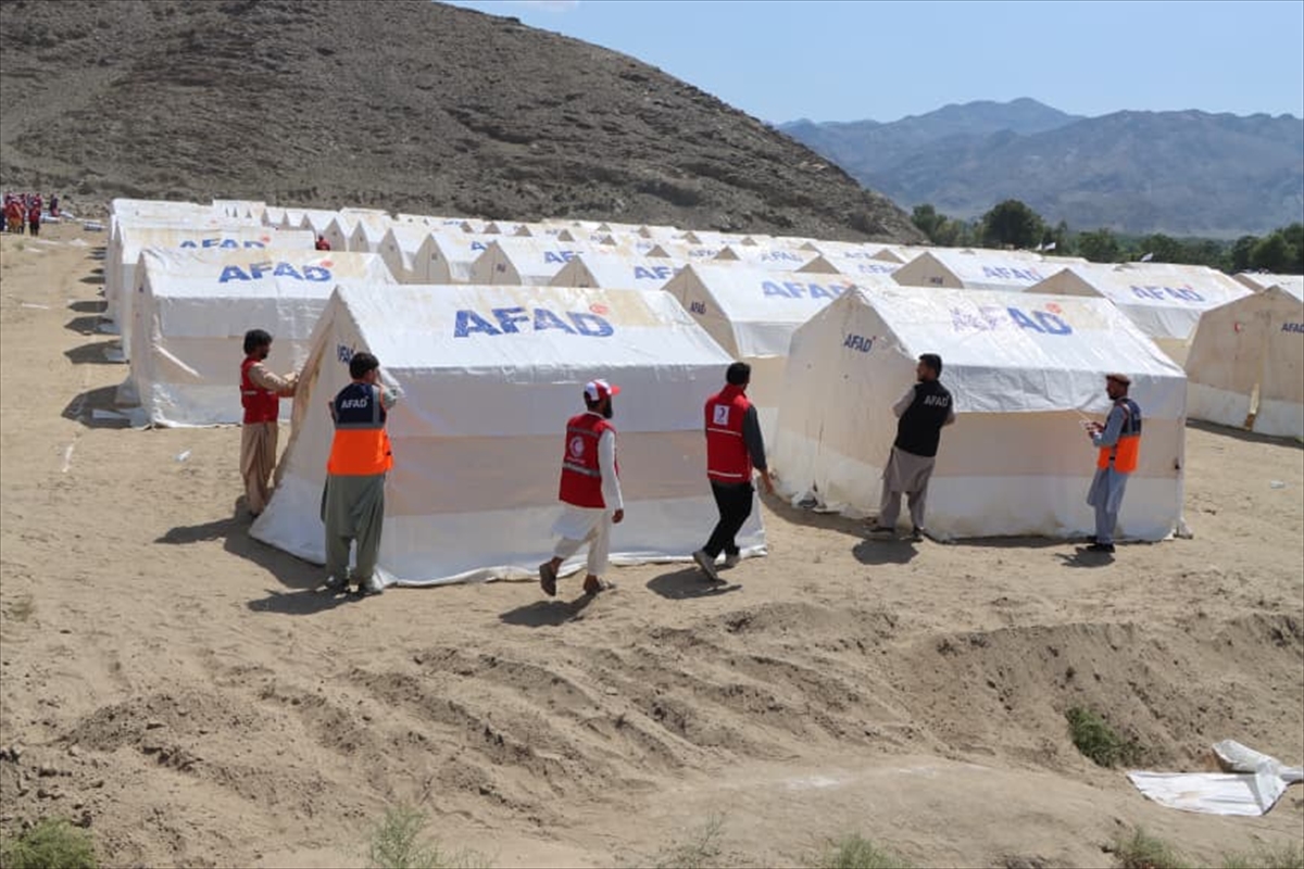 AFAD'dan Afganistan'daki depremzedelere barınma, beslenme ve hijyen malzemesi desteği