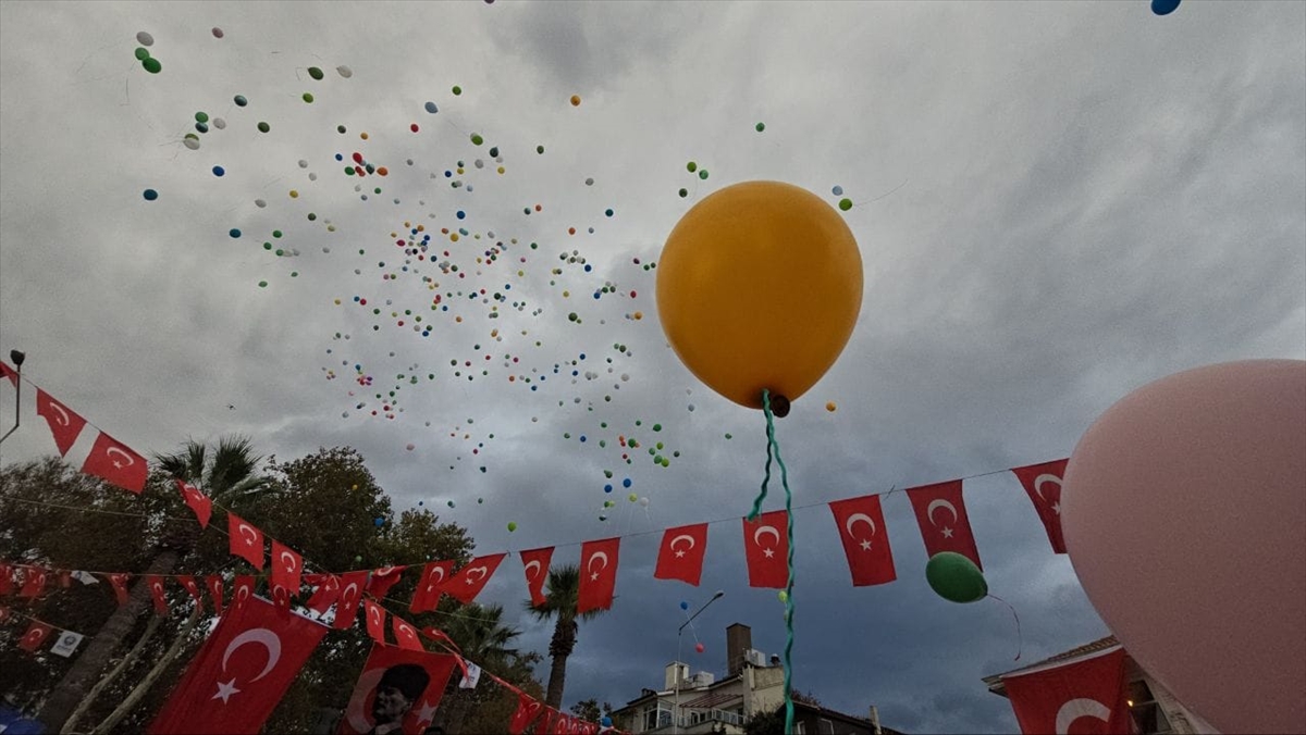 Bursa'da lösemiyi yenen 11 yaşındaki Ali Demir için gökyüzüne balonlar bırakıldı