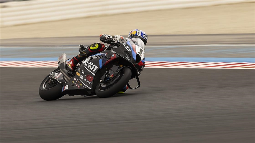 Milli motosikletçi Toprak Razgatlıoğlu, Fransa'da "2'de 2" yaptı