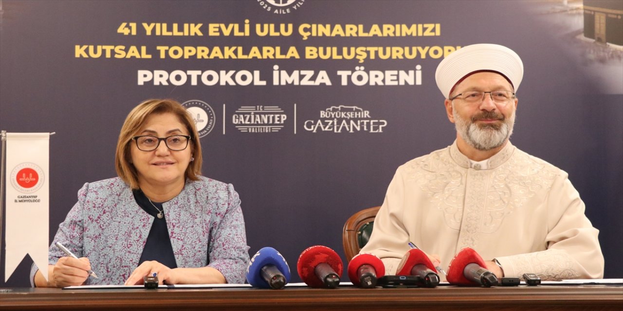 Ali Erbaş: Başörtüsü zulmüne karşı İmam Hatip nesli önderlik yaptı, kazanımlar kolay elde edilmedi