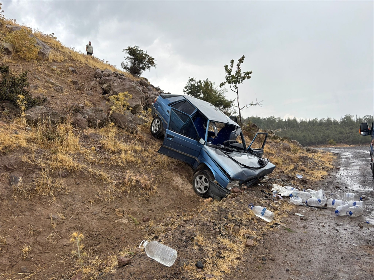 Uşak'ta trafik kazalarında 5 kişi yaralandı